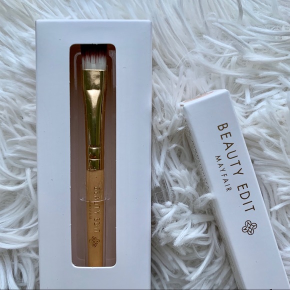 Beauty edit - highlighter brush and brow lift - Picture 2 of 3